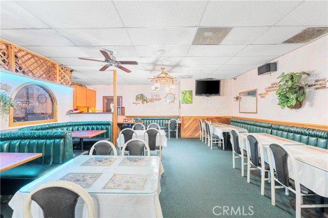 1020 E K E Avenue, Lancaster CA: https://media.crmls.org/medias/2a25bd6a-2ac2-4a7b-a365-8256ddd34e65.jpg