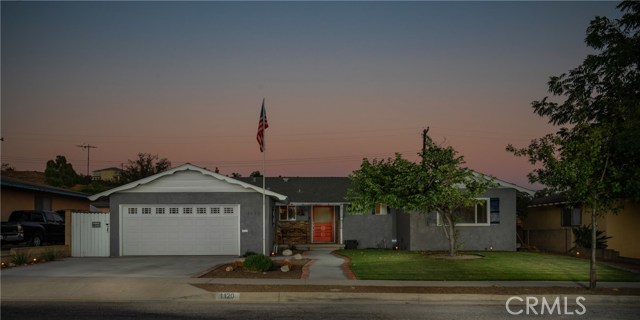 1120 N Soldano Dr, Azusa, CA 91702