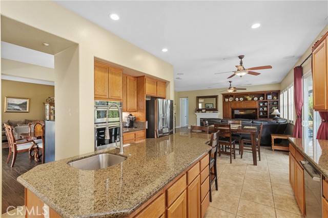 Detail Gallery Image 14 of 39 For 1195 Pamplona, Riverside,  CA 92508 - 4 Beds | 3/1 Baths