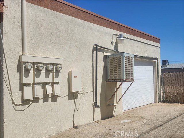 206 W Oldfield Street, Lancaster, California 93534, ,Commercial Sale,For Sale,206 W Oldfield Street,CRSR24185248