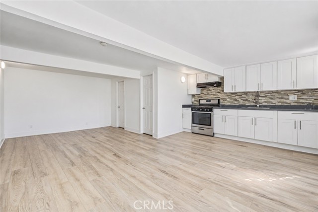 10989 Mascarell Avenue photo 18