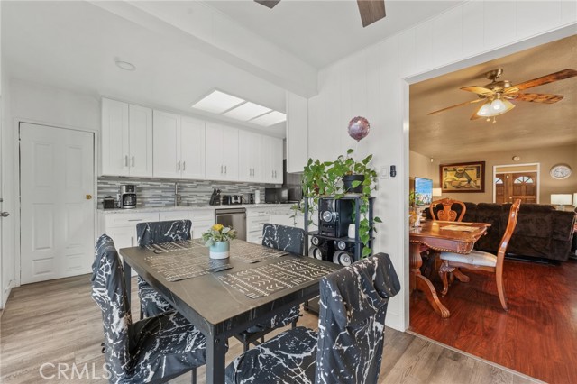 Detail Gallery Image 8 of 41 For 664 E Barry Dr, Long Beach,  CA 90805 - 3 Beds | 2 Baths