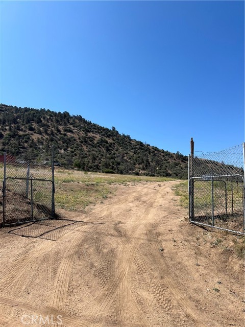Detail Gallery Image 1 of 21 For 0 Pine Grove Dr, Tehachapi,  CA 93561 - – Beds | – Baths