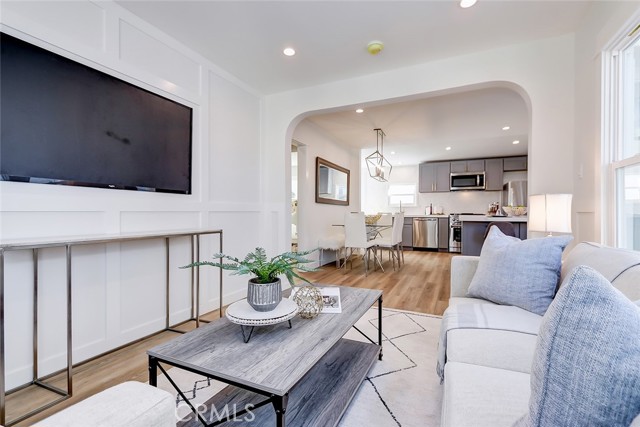 120 36th Place, Manhattan Beach, California 90266, 3 Bedrooms Bedrooms, ,2 BathroomsBathrooms,Residential,Sold,36th,SB23014621