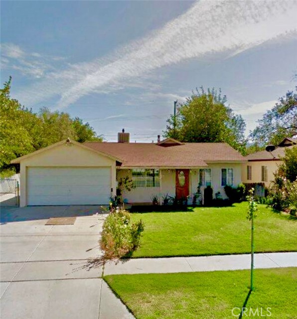 238 Pictorial Street, Palmdale CA: https://media.crmls.org/medias/2a2a8903-386c-4b94-a8d7-80e172204542.jpg