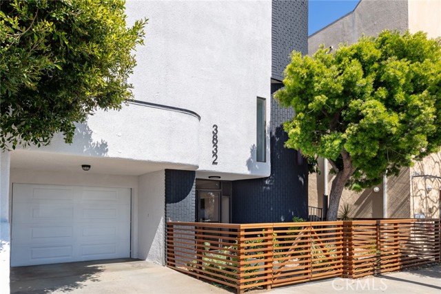 Detail Gallery Image 3 of 25 For 3832 Overland Ave #2,  Culver City,  CA 90232 - 2 Beds | 2/1 Baths