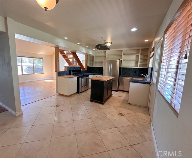 Detail Gallery Image 7 of 18 For 7035 Shale Rock Rd, Paso Robles,  CA 93446 - 3 Beds | 2 Baths