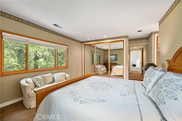 Detail Gallery Image 33 of 75 For 180 Grass Valley Rd #29,  Lake Arrowhead,  CA 92317 - 4 Beds | 5/1 Baths