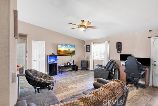 Detail Gallery Image 10 of 38 For 8137 Kalmia Ave, California City,  CA 93505 - 4 Beds | 2 Baths