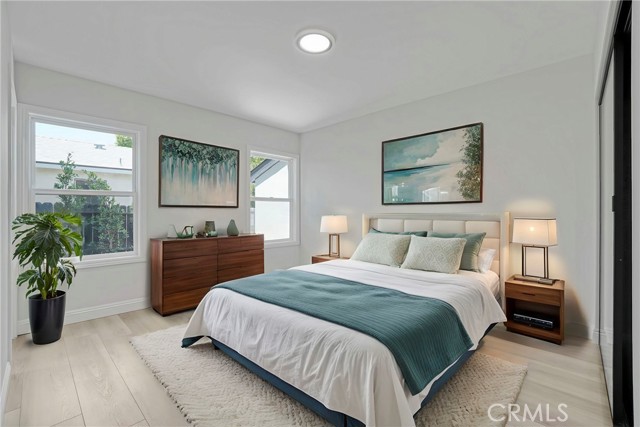 Detail Gallery Image 29 of 32 For 19120 Bessemer St, Tarzana,  CA 91335 - 4 Beds | 3 Baths
