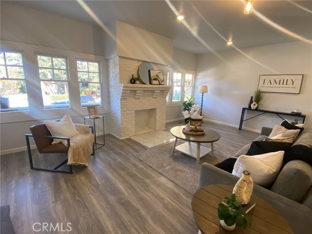 Detail Gallery Image 3 of 24 For 3520 Harrison St, Oakland,  CA 94611 - 2 Beds | 2/1 Baths