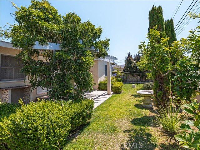 5202 Scott Street, Torrance CA: https://media.crmls.org/medias/2a2dc31b-a68f-410b-adae-0f0ce1a22f31.jpg