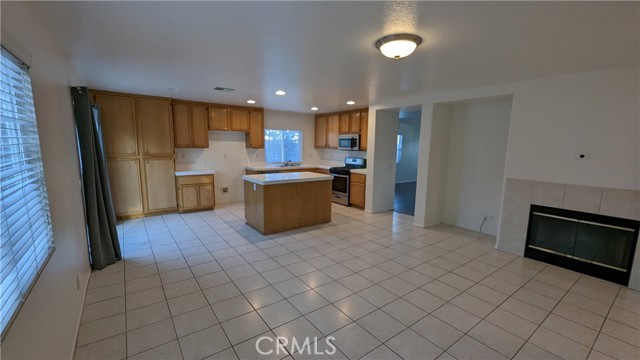 Detail Gallery Image 3 of 25 For 15704 Danbury, Chino Hills,  CA 91709 - 3 Beds | 3 Baths