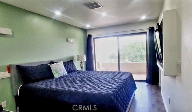 Detail Gallery Image 8 of 13 For 467 S Calle El Segundo #D3,  Palm Springs,  CA 92262 - 1 Beds | 1 Baths