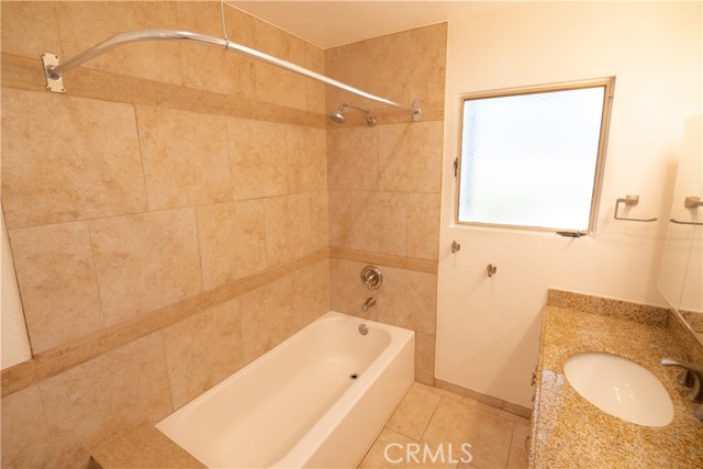 318 E Laurel Avenue, Sierra Madre CA: https://media.crmls.org/medias/2a2f6ccf-9ec1-4350-9479-f311236be1bf.jpg