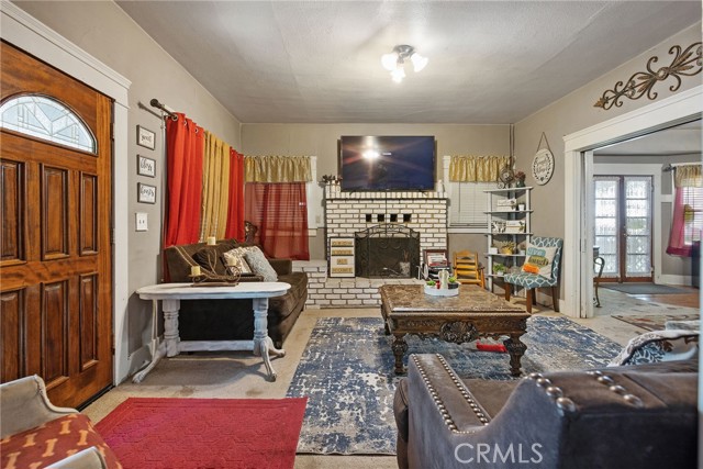 Detail Gallery Image 7 of 49 For 300 N Berry Rd, –,  CA 93272 - 3 Beds | 2 Baths