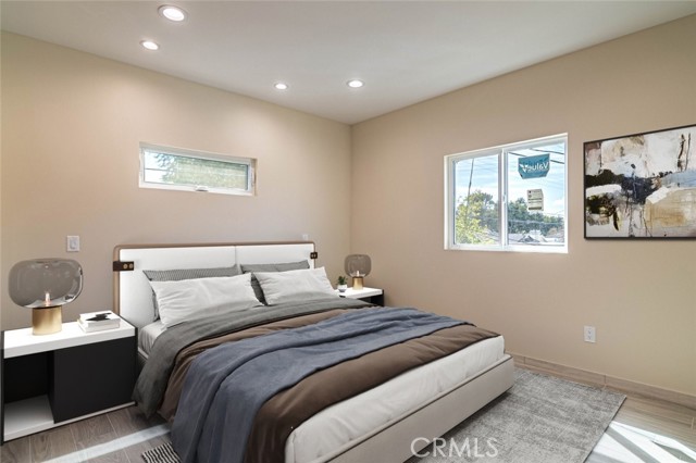 Detail Gallery Image 14 of 31 For 18750 Collins St, Tarzana,  CA 91356 - 7 Beds | 6 Baths