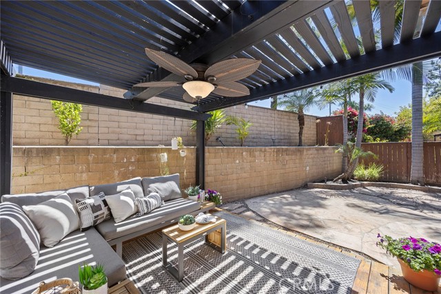1534 Rowan Gln, Escondido CA: https://media.crmls.org/medias/2a30d074-20e2-4cbd-b99e-02954d32c6e8.jpg