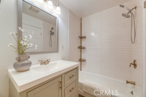 Detail Gallery Image 17 of 20 For 3620 Altamont, Los Angeles,  CA 90065 - 3 Beds | 3 Baths