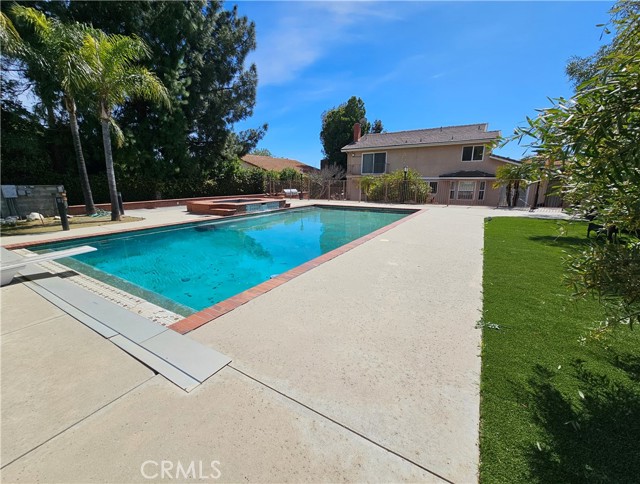 Detail Gallery Image 25 of 30 For 18521 Calle Vista Cir, Porter Ranch,  CA 91326 - 5 Beds | 4 Baths