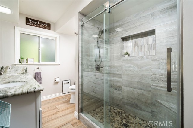 Detail Gallery Image 16 of 39 For 1098 W 25th Street, Upland,  CA 91784 - 4 Beds | 3 Baths