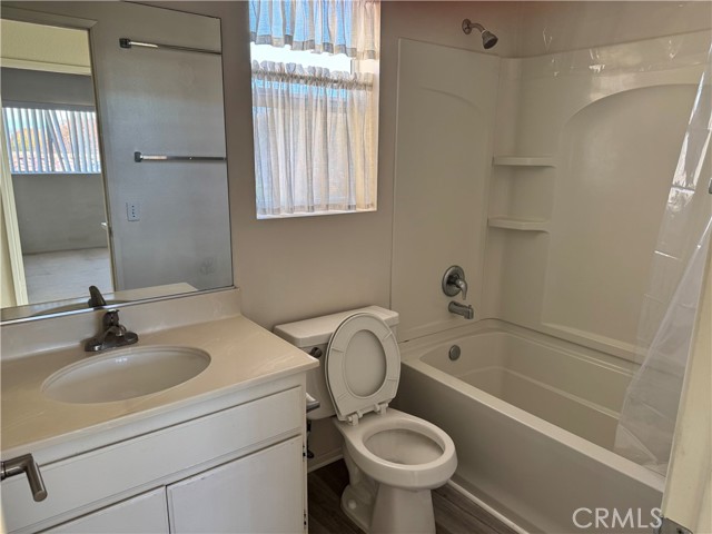 Detail Gallery Image 17 of 26 For 3133 Viana, Palmdale,  CA 93550 - 4 Beds | 3 Baths