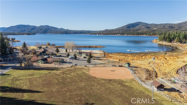 Detail Gallery Image 3 of 27 For 372 Conklin Rd, Big Bear Lake,  CA 92315 - 2 Beds | 1 Baths