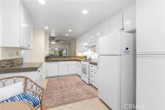 Detail Gallery Image 12 of 25 For 134 Encantado, Rancho Santa Margarita,  CA 92688 - 3 Beds | 2/1 Baths