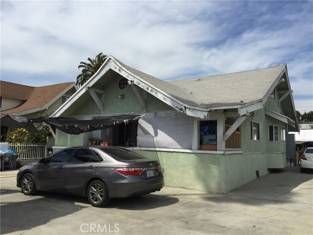 3511 Cesar E Chavez Avenue