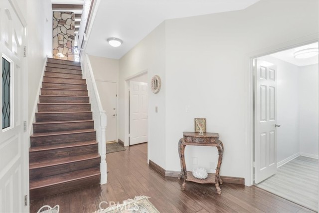 1133 7th Place, Hermosa Beach CA: https://media.crmls.org/medias/2a35ef9e-e6e0-4bc9-9075-243a76eaa6a4.jpg