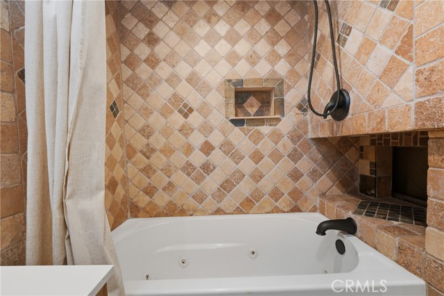 Detail Gallery Image 31 of 60 For 6070 E Summit, Anaheim Hills,  CA 92807 - 3 Beds | 3 Baths