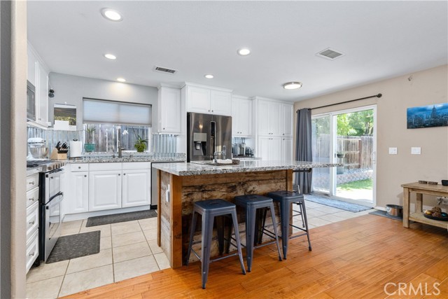 470 Kenton Court, Paso Robles CA: https://media.crmls.org/medias/2a36b3f2-a0a7-4da3-b34b-ce22c267428c.jpg