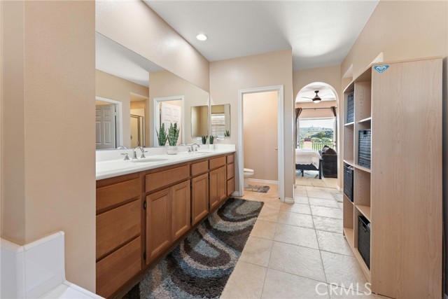 Detail Gallery Image 31 of 56 For 2971 Breezy Meadow Cir, Corona,  CA 92883 - 4 Beds | 3 Baths