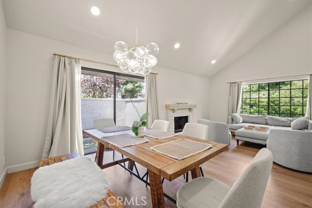 Detail Gallery Image 10 of 43 For 6613 Poppyview Dr, Oak Park,  CA 91377 - 3 Beds | 2/1 Baths