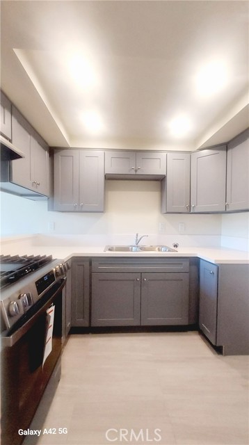 Detail Gallery Image 7 of 19 For 4904 Ithaca Ave #2,  Los Angeles,  CA 90032 - 3 Beds | 2 Baths