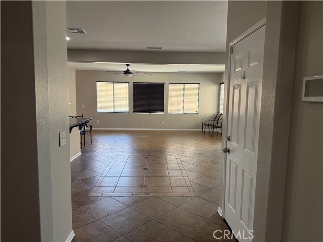 1132 N Yucca Avenue, Rialto CA: https://media.crmls.org/medias/2a376ba5-6994-41e7-b1dd-795598f9bd2a.jpg