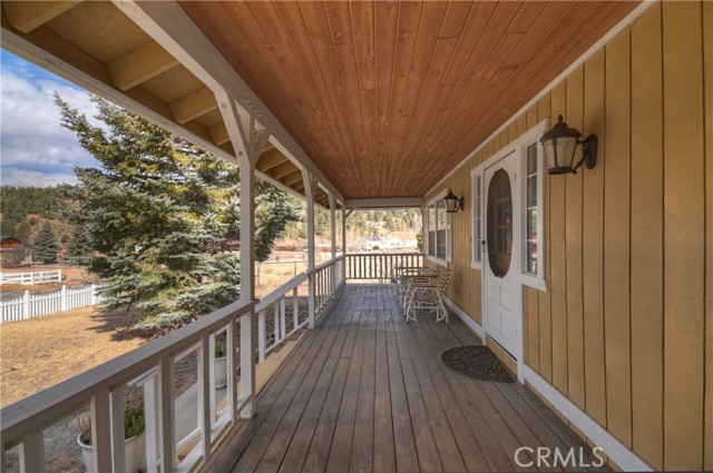 Detail Gallery Image 5 of 32 For 1165 Monte Vista, Big Bear City,  CA 92314 - 3 Beds | 2 Baths