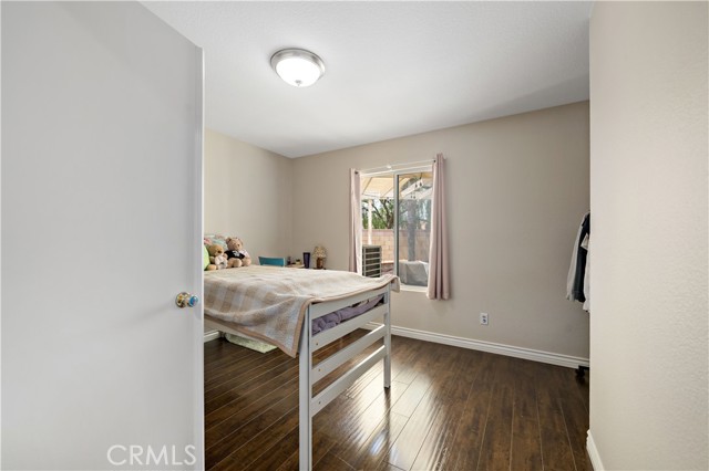 Detail Gallery Image 10 of 46 For 32026 Poppy Way, Lake Elsinore,  CA 92532 - 4 Beds | 2/1 Baths