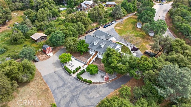 Detail Gallery Image 6 of 75 For 35073 Auberry, Auberry,  CA 93602 - 5 Beds | 3 Baths