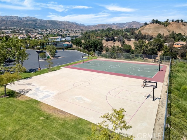 19900 Mariposa Creek Way Way, Porter Ranch CA: https://media.crmls.org/medias/2a38432f-6dbb-4b96-8af6-7227a264be33.jpg