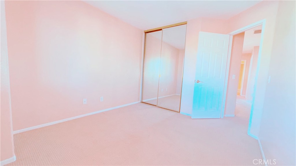 https://media.crmls.org/medias/2a38b9fa-59f2-4143-834e-5437b4125720.jpg?preset=X-Large