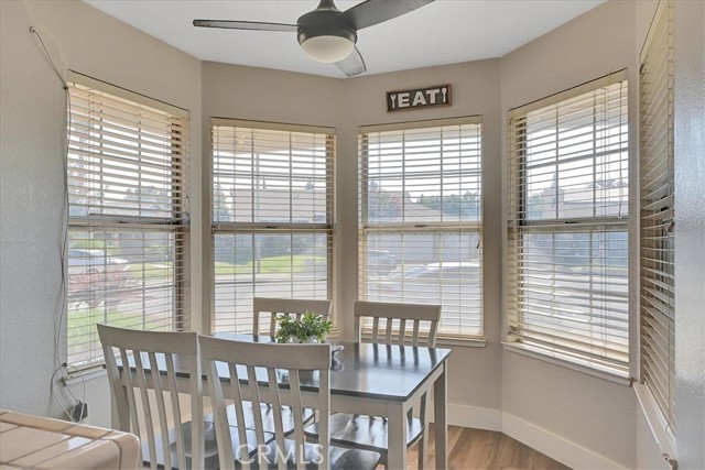 2440 Northfield Court, Yuba City CA: https://media.crmls.org/medias/2a39a9f6-f2de-4bf4-aaf0-9355f18b6469.jpg