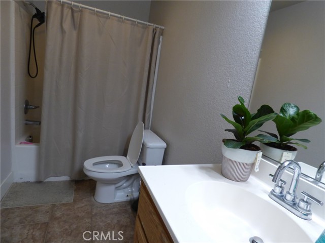 Detail Gallery Image 17 of 30 For 6279 Long Cove Dr, Fontana,  CA 92336 - 3 Beds | 2/1 Baths