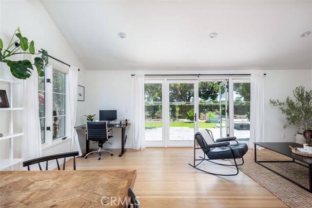 Detail Gallery Image 8 of 28 For 420 Cabrillo St, Costa Mesa,  CA 92627 - 3 Beds | 2 Baths