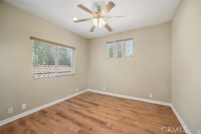 6958 Amigo Avenue, Reseda CA: https://media.crmls.org/medias/2a3b4057-7173-4124-b1c3-4a72818f1e84.jpg