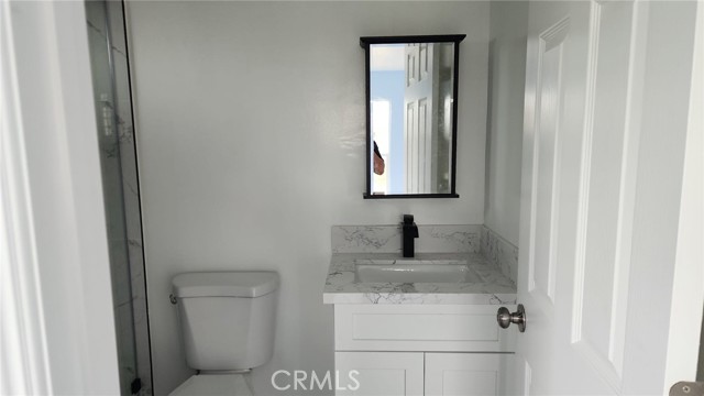 Detail Gallery Image 4 of 13 For 2134 Sacramento St, Bakersfield,  CA 93305 - 3 Beds | 2 Baths