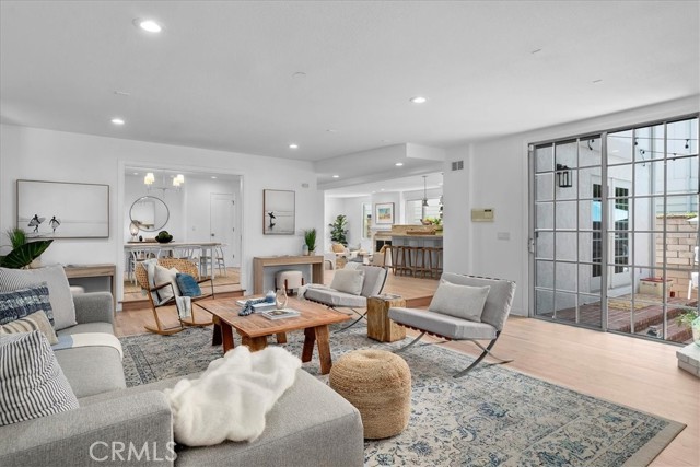 2209 Valley Drive, Manhattan Beach, California 90266, 4 Bedrooms Bedrooms, ,2 BathroomsBathrooms,Residential,Sold,Valley,SB22159548