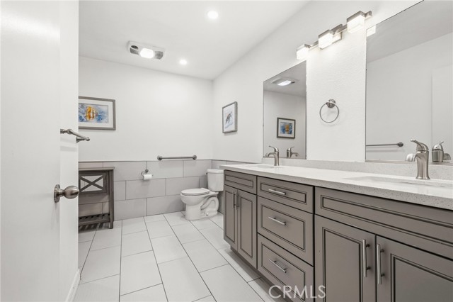 Detail Gallery Image 14 of 27 For 14429 Chardon Ave #41,  Hawthorne,  CA 90250 - 3 Beds | 1/1 Baths