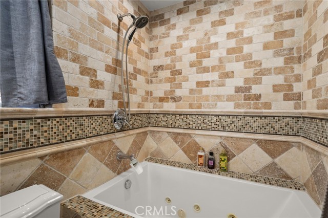 Detail Gallery Image 23 of 57 For 568 Brookhaven Dr, Corona,  CA 92879 - 4 Beds | 2/1 Baths