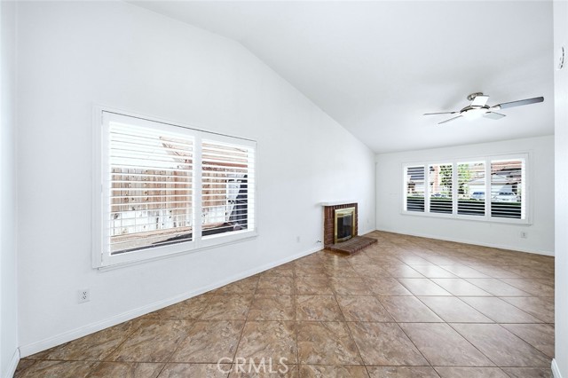 Detail Gallery Image 7 of 38 For 1080 Brentwood, Rialto,  CA 92376 - 3 Beds | 2 Baths